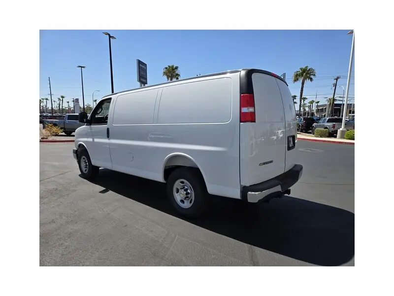 2026 CHEVROLET EXPRESS
