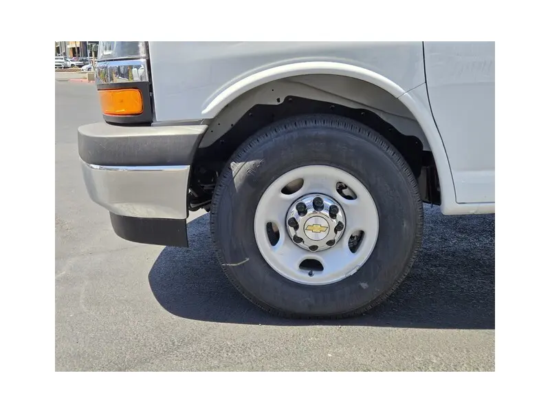 2026 CHEVROLET EXPRESS