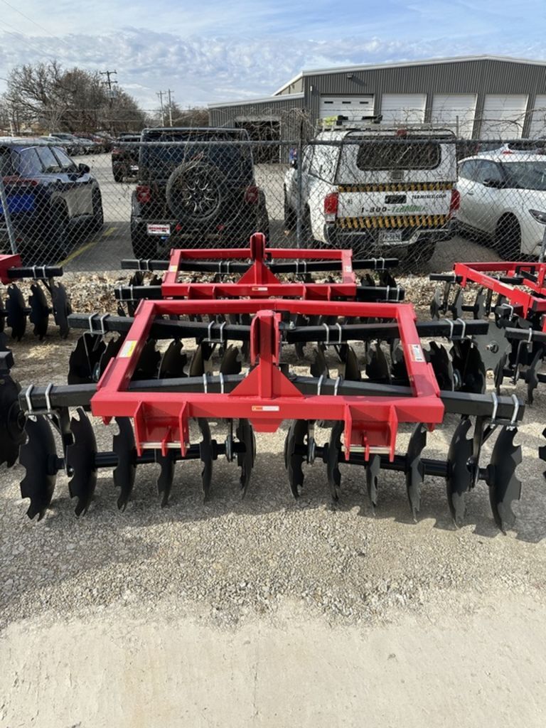 2025 Mahindra Attachments Disc Harrow 24X90 7S. in Granbury, TX