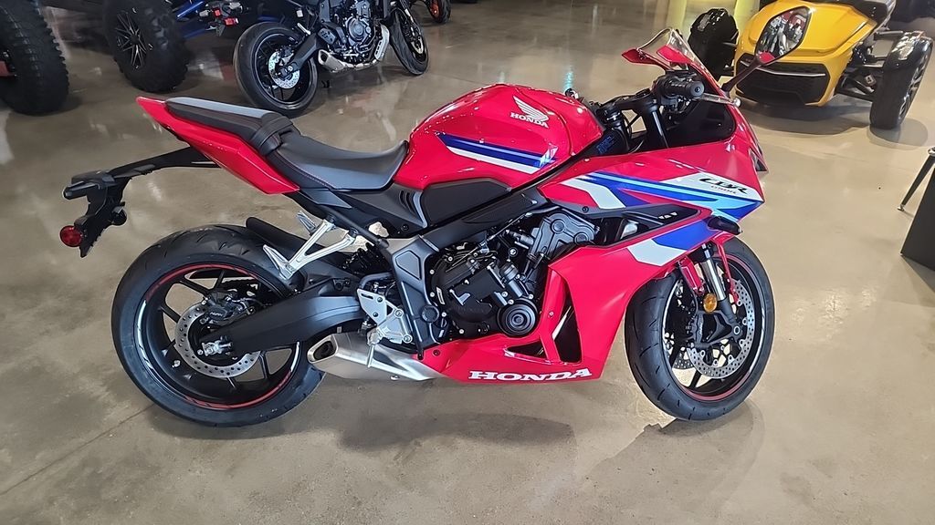 2026 Honda® CBR650R E-Clutch Sportbike motorcycle