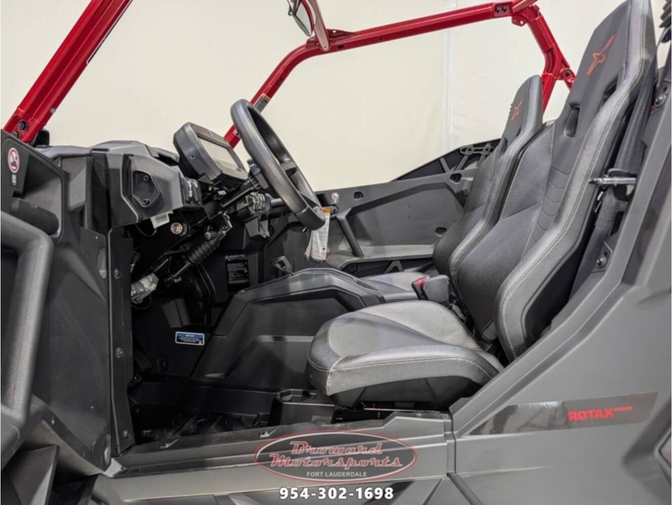 A photo of this 2026 Can-Am Maverick Sport X rc 1000R