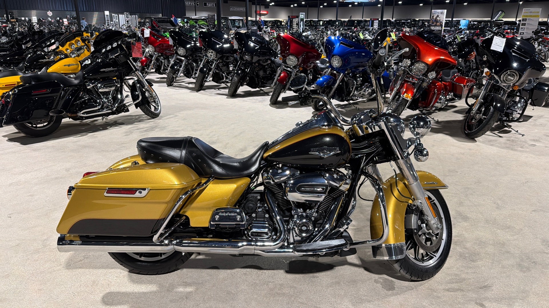 2017 Harley-Davidson® Road King® in Fremont, OH