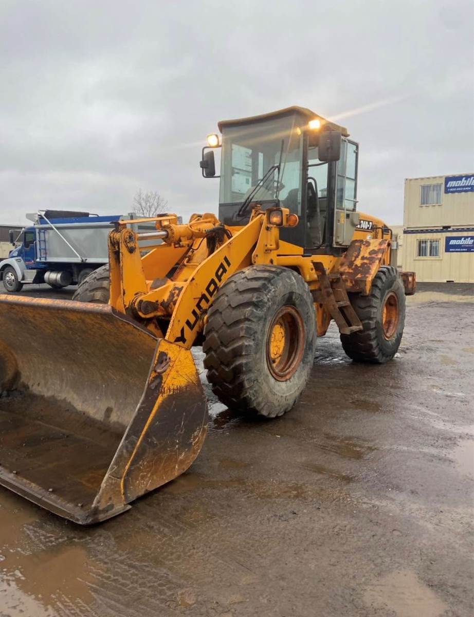 2006 Hyundai HL 740-7 in Wayne, MI