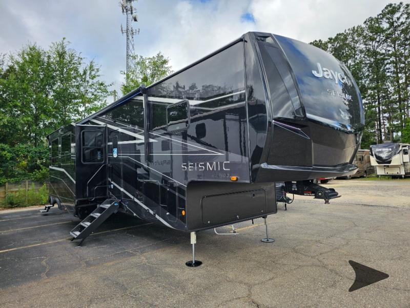 2027 Jayco Seismic 395 in longview TX