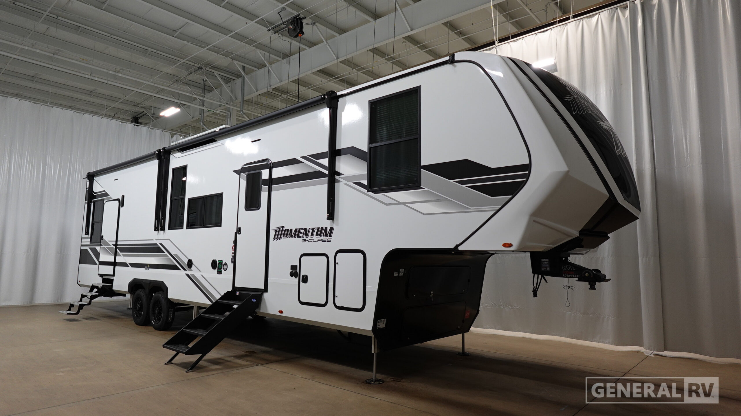 2027 Grand Design MOMENTUM G-CLASS 363G in elizabetown PA