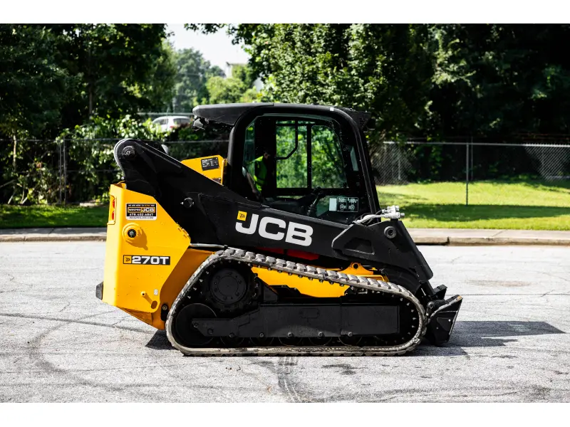 2023 JCB 270T