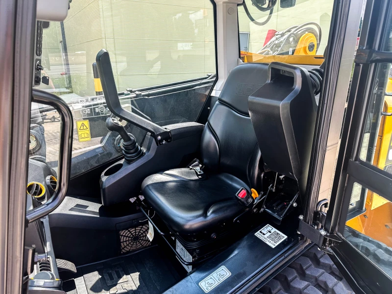 2026 JCB 3TS-8T