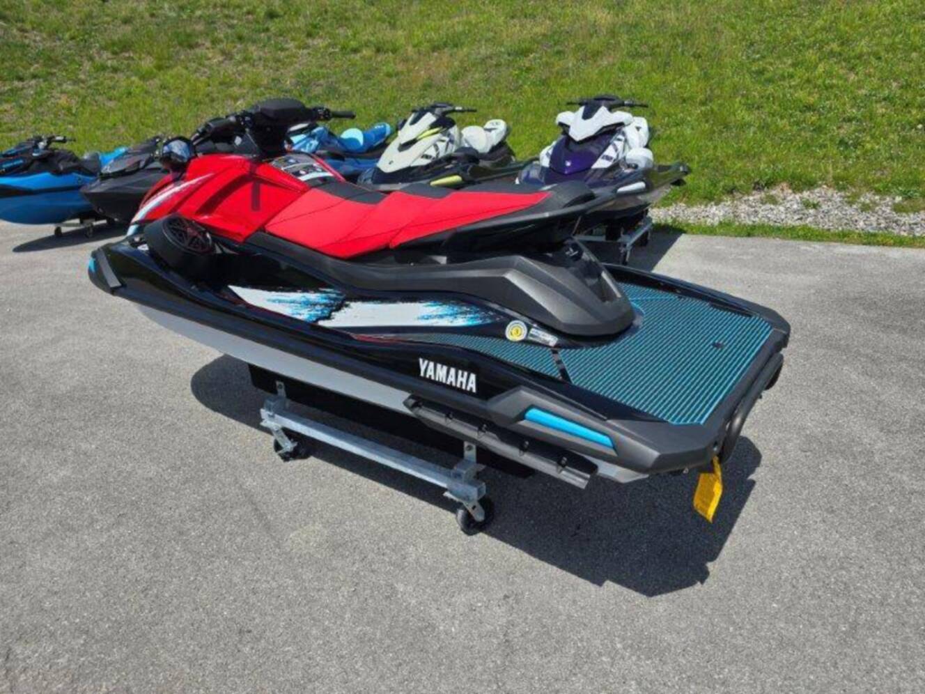 A photo of this 2026 Yamaha Waverunner VX Deluxe w/ Audio