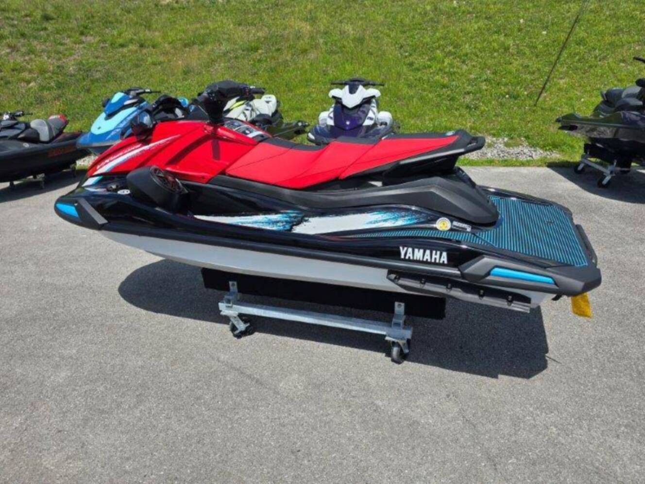 A photo of this 2026 Yamaha Waverunner VX Deluxe w/ Audio
