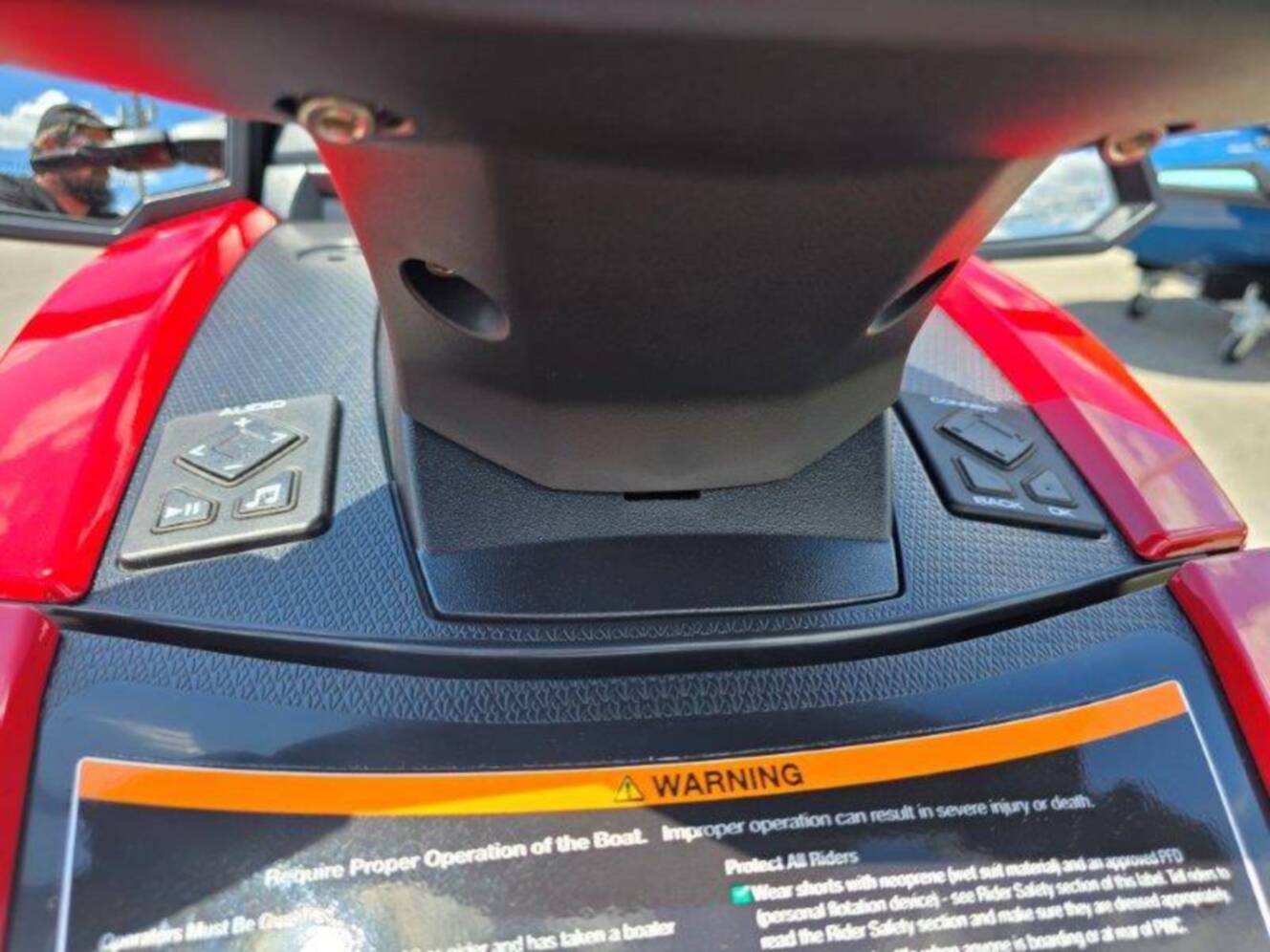 A photo of this 2026 Yamaha Waverunner VX Deluxe w/ Audio