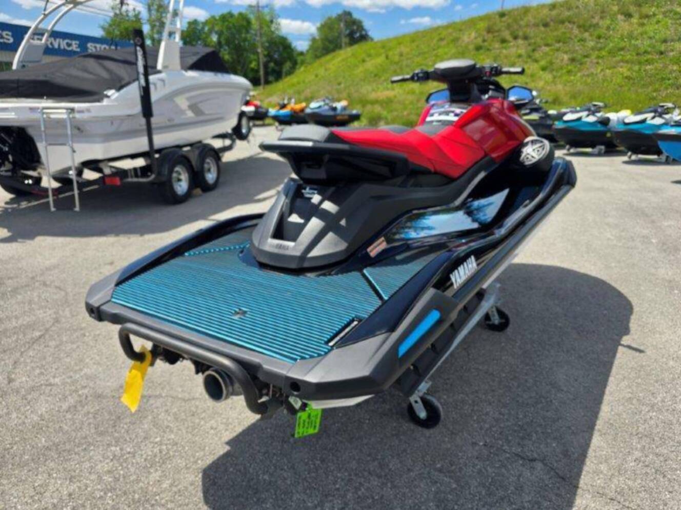 A photo of this 2026 Yamaha Waverunner VX Deluxe w/ Audio