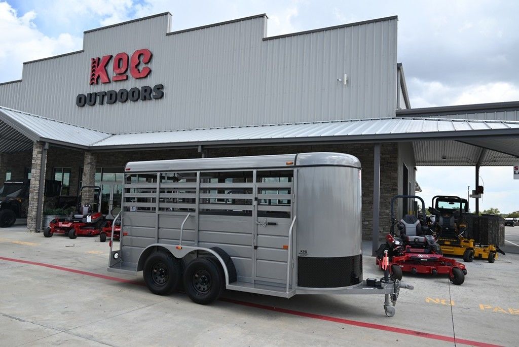 2027 W-W Trailers 14' X 5 ALL AROUND LIVESTOCK TRAILER W/ SPARE in Caldwell, TX