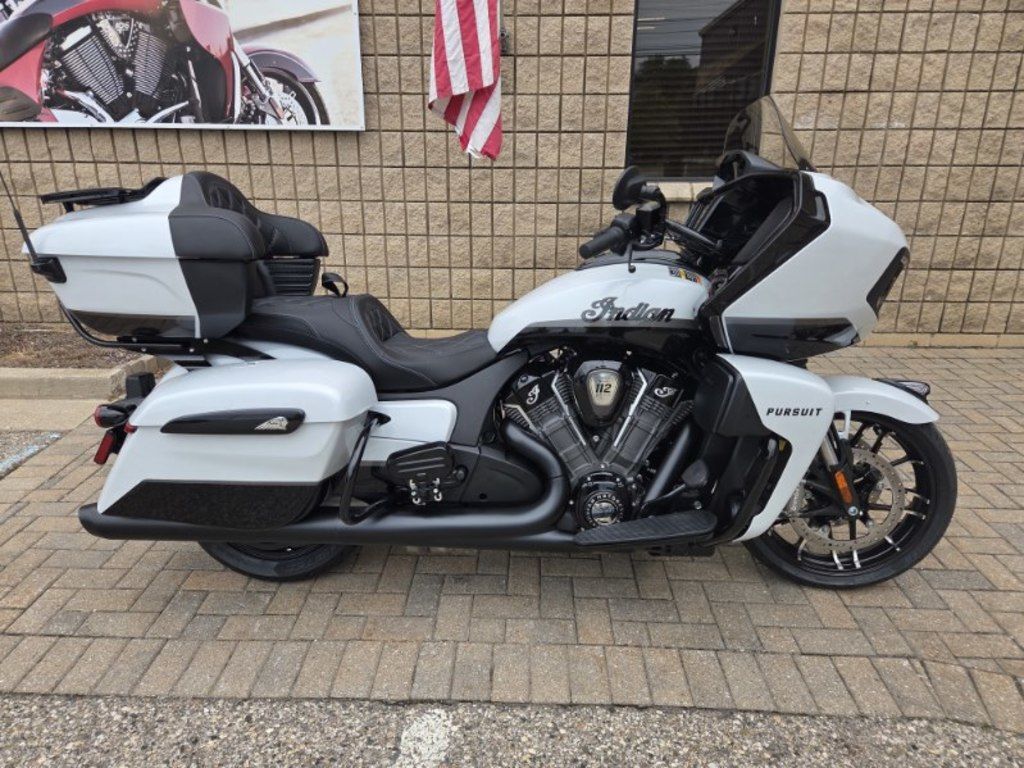 2026 Indian Motorcycle® Pursuit® Dark Horse® 112 Ghost White Metallic with Bl DARK HORSE in Clinton Twp, MI