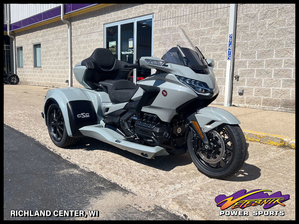 2026 Honda® Gold Wing Tour Automatic DCT 1800 TOUR AUTOMATIC DCT in Richland Center, WI