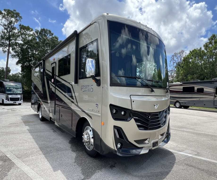 2027 Fleetwood FORTIS 33HB RV