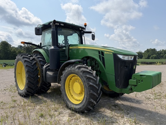 2014 John Deere 8260R in Zanesville, OH