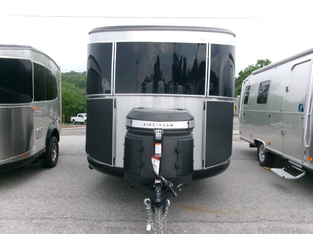 A photo of this 2026 Airstream Basecamp Xe 20Xe