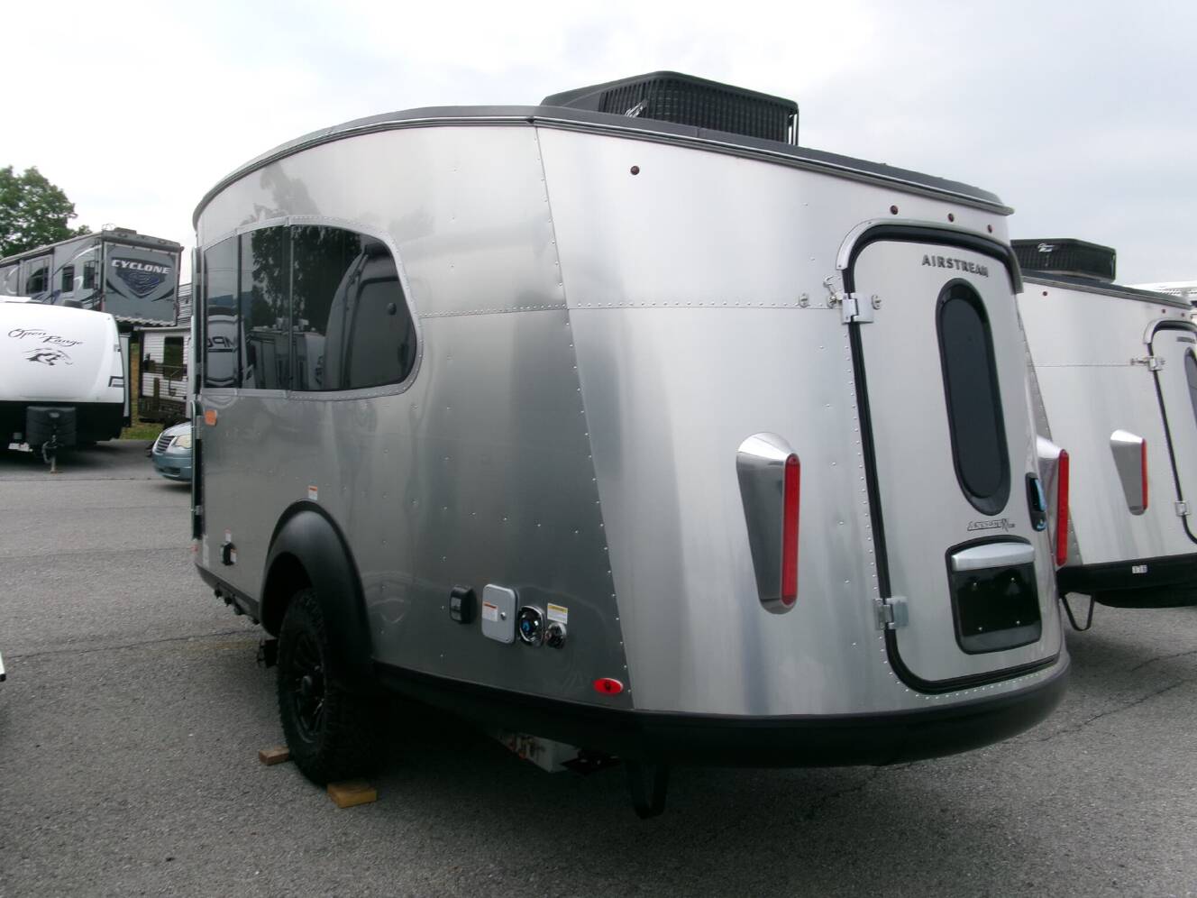 A photo of this 2026 Airstream Basecamp Xe 20Xe