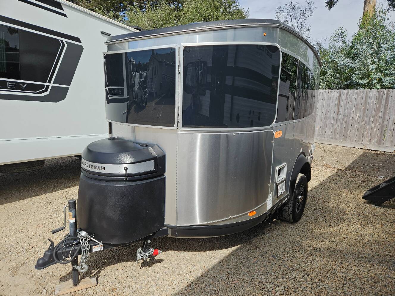 A photo of this 2023 Airstream Basecamp 16X