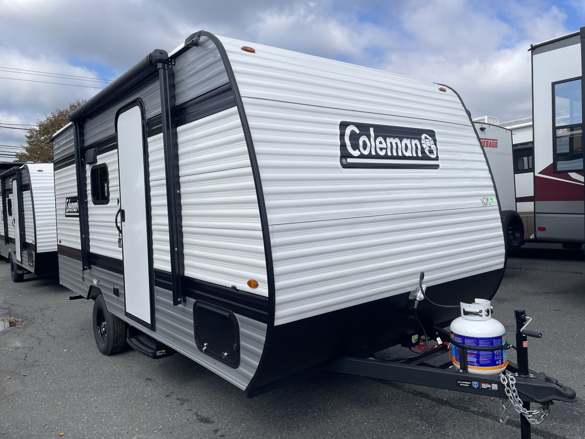 2027 Keystone COLEMAN 17B in lakewood NJ