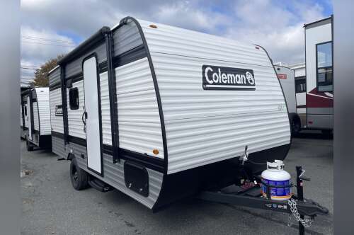 2027 Keystone COLEMAN 17B in lakewood NJ