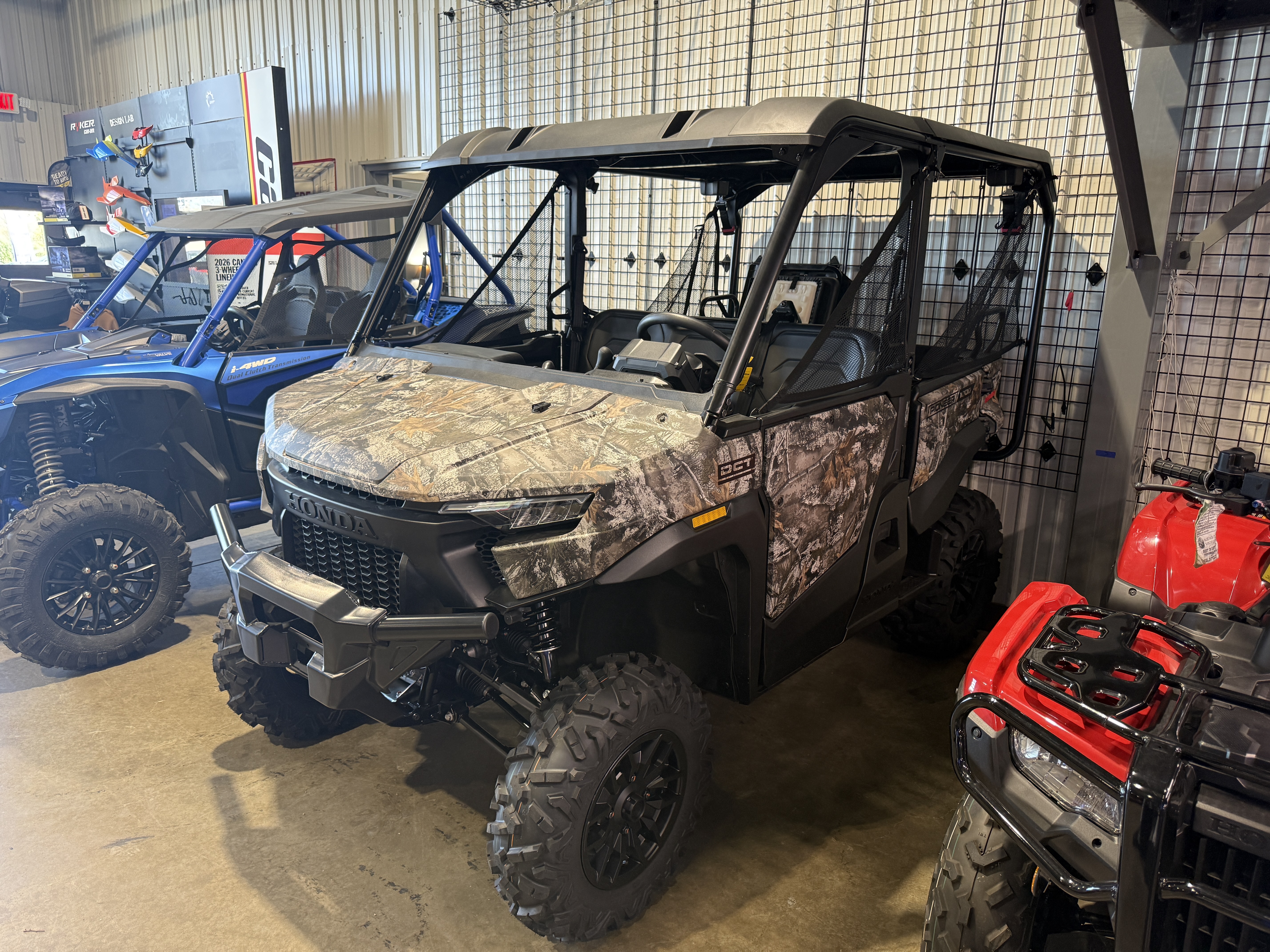2026 Honda Pioneer 1000-5 Deluxe TrueTimber Atera Camo in red wing MN