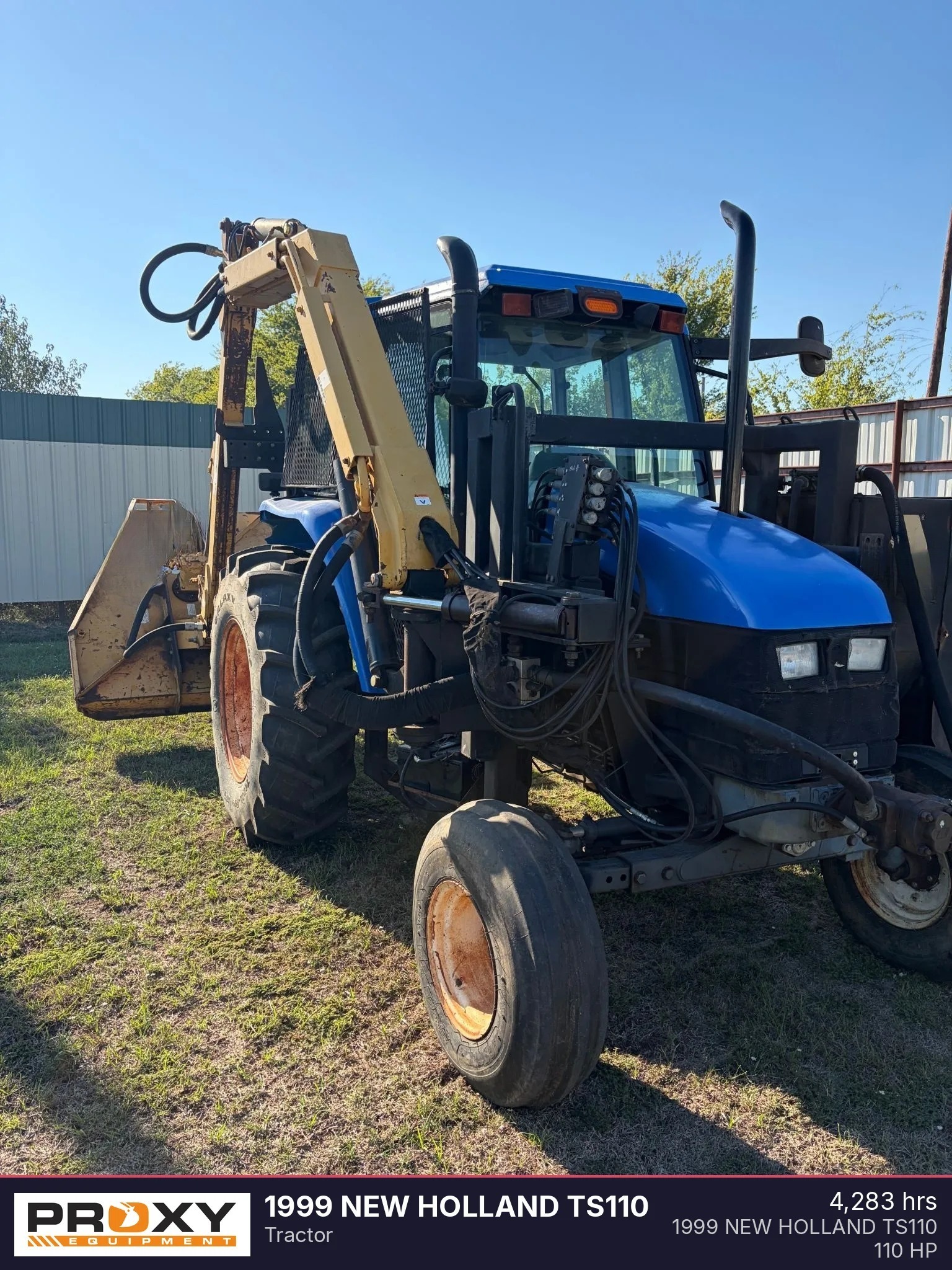 1999 NEW HOLLAND TS110 in Dallas, TX