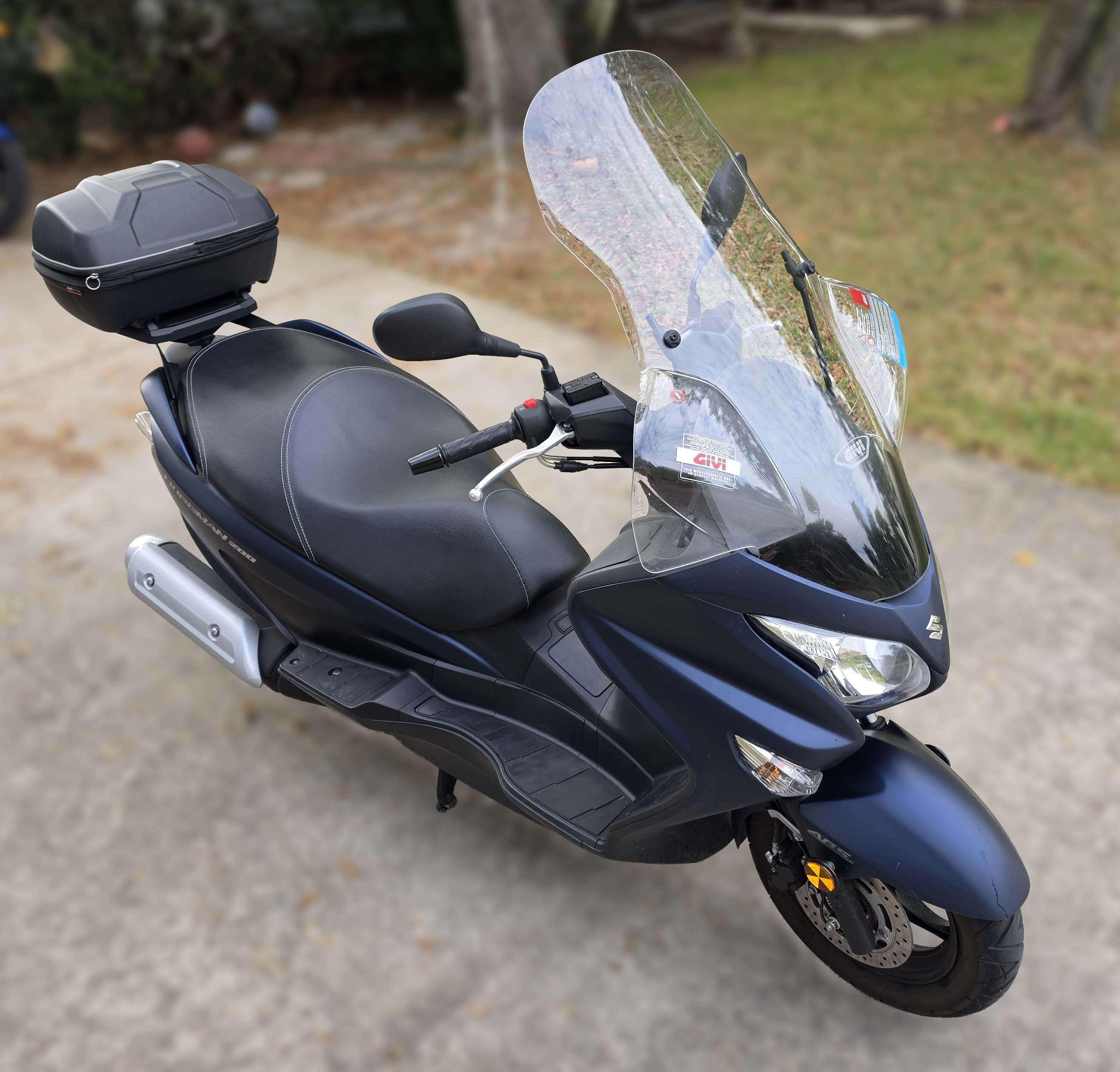 2022 Suzuki BURGMAN 200 Scooter motorcycle