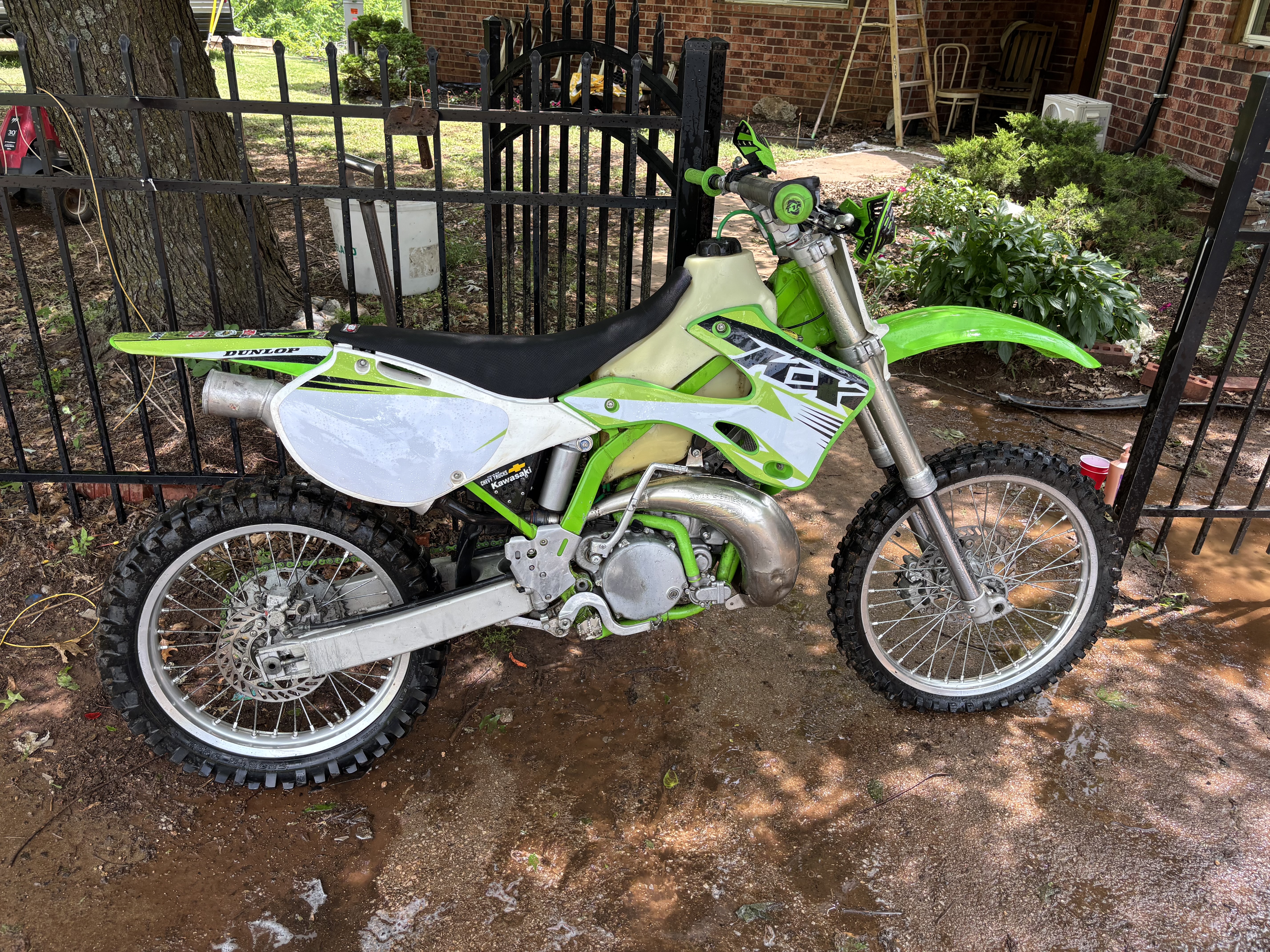1999 Kawasaki KX 250 Dirt Bike motorcycle