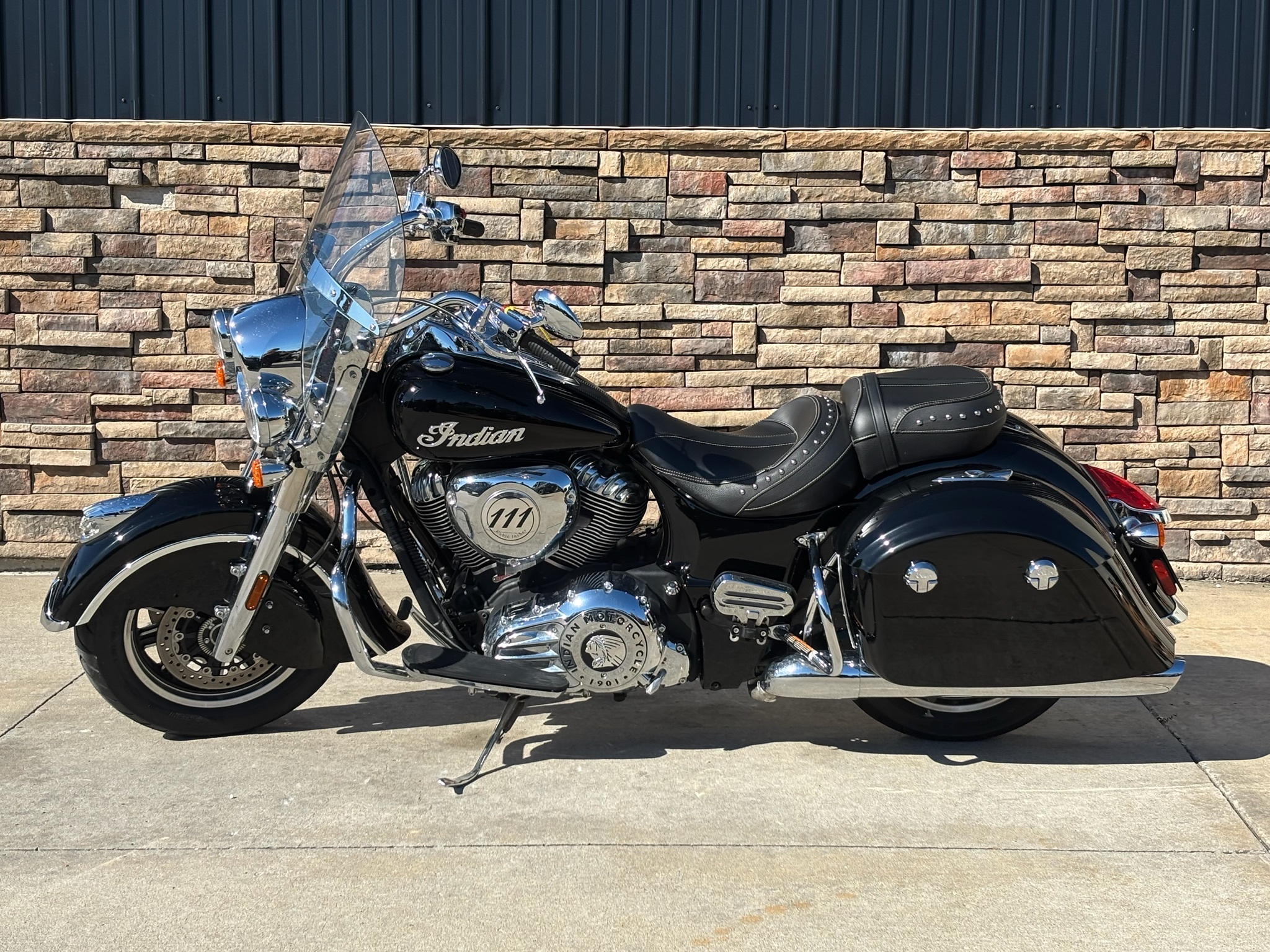2016 Indian Motorcycle Springfield™ in Columbia, MO