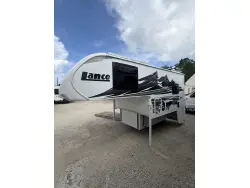 2027 LANCE LANCE 825