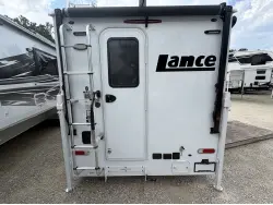 2027 LANCE LANCE 825