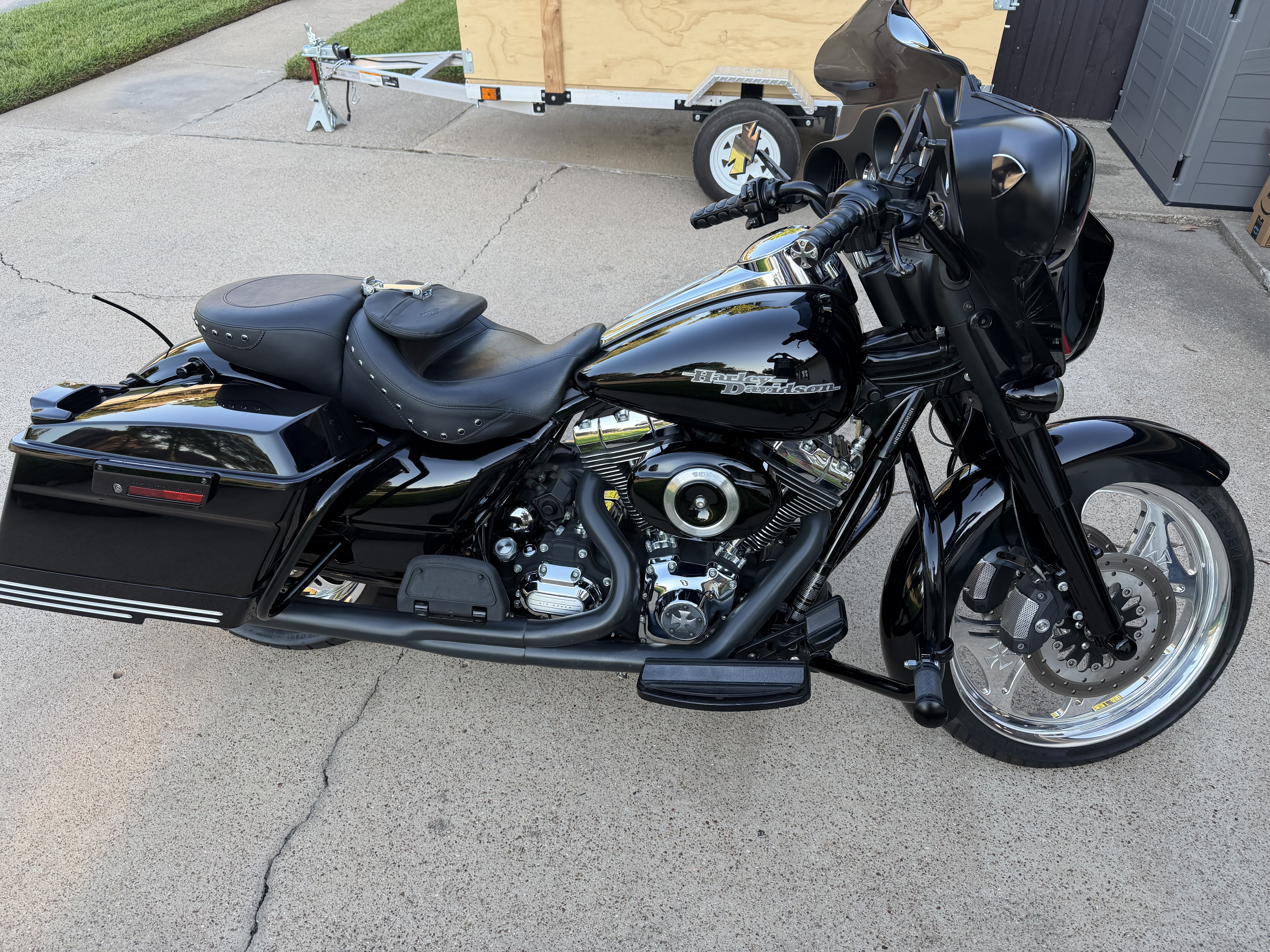 2011 Harley-Davidson STREET GLIDE BASE BASE in North Richland Hills, TX
