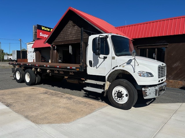 2016 FREIGHTLINER BUSINESS CLASS M2 106 in Winston Salem, NC