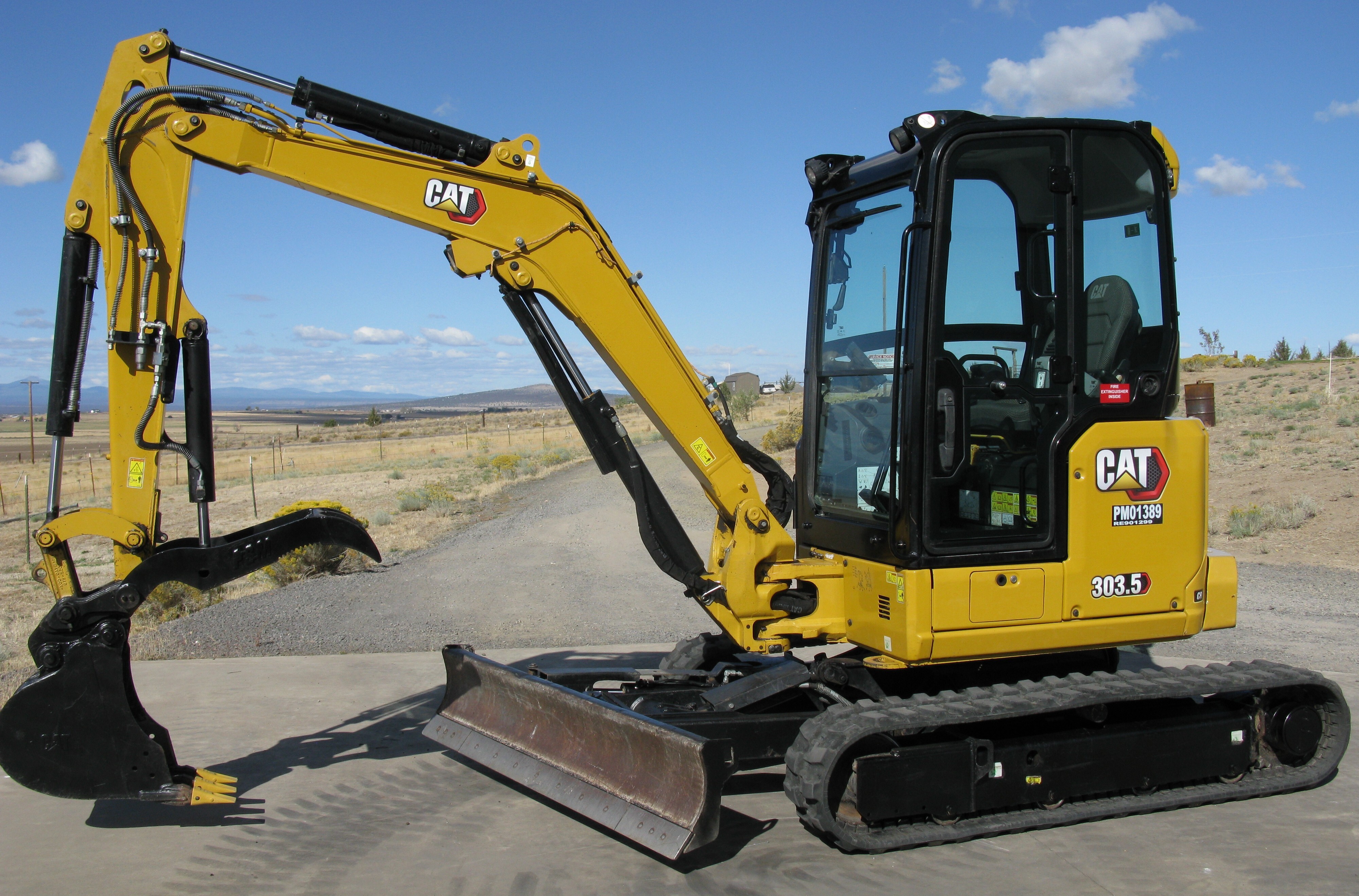 2022 CATERPILLAR 303.5 CR in Culver, OR