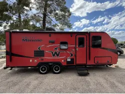 2019 WINNEBAGO MICRO MINNIE 2306BHS