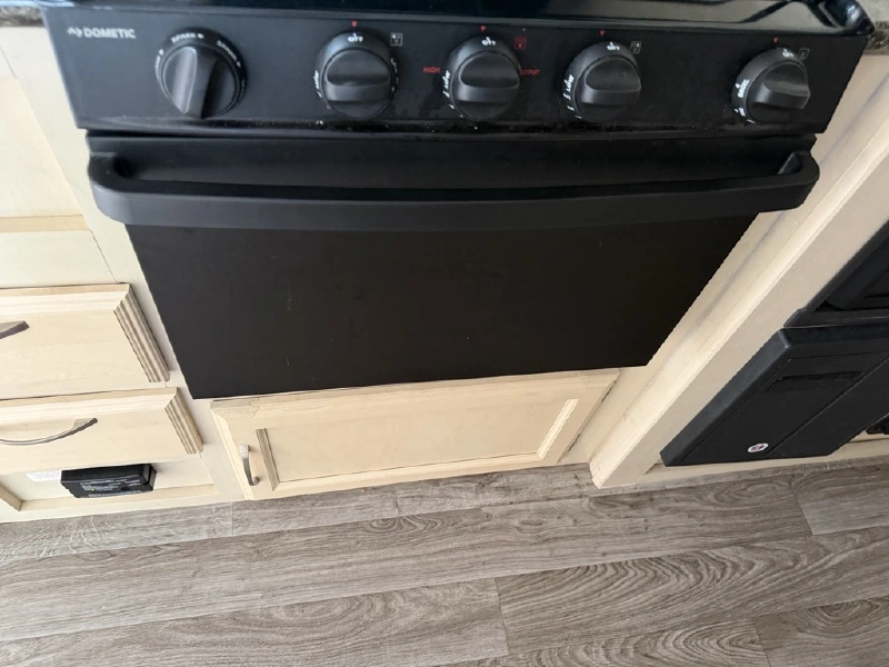 2019 WINNEBAGO MICRO MINNIE 2306BHS