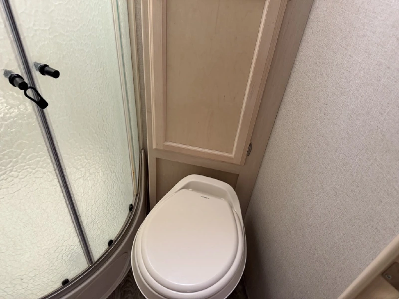 2019 WINNEBAGO MICRO MINNIE 2306BHS
