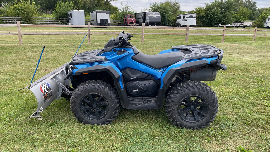 2023 Can-Am OUTLANDER XT 850 - BLUE in marengo IL
