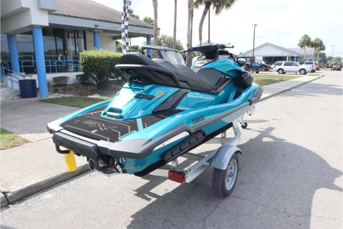 A photo of this 2026 Yamaha Waverunners FX Cruiser SVHO®