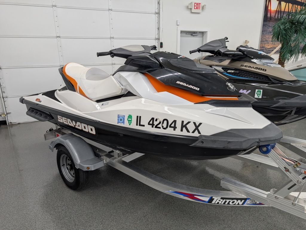 2012 Sea-Doo 23CA - GTI 130 in lake villa IL