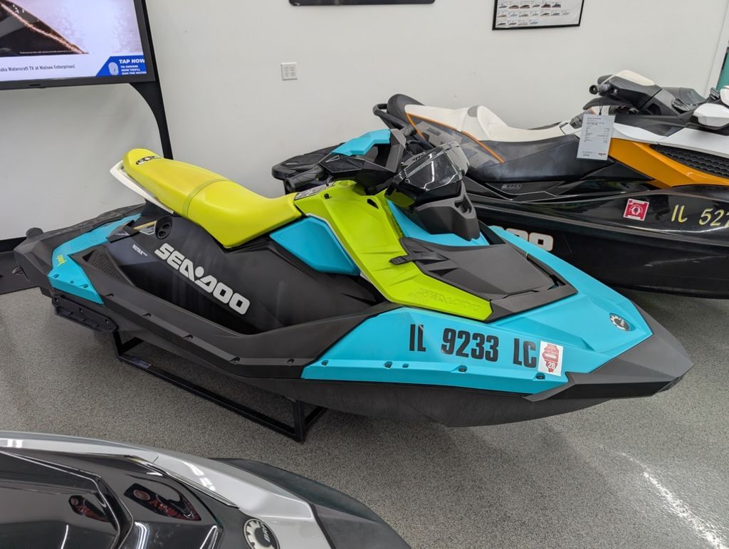 2022 Sea-Doo Spark® 3-up Rotax® 900 ACE CONV & iBR with Audio 3-UP ROTAX 900 ACE IBR & SOUND SYSTEM in lake villa IL