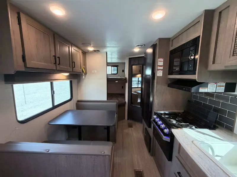 2021 Keystone Hideout 262BN