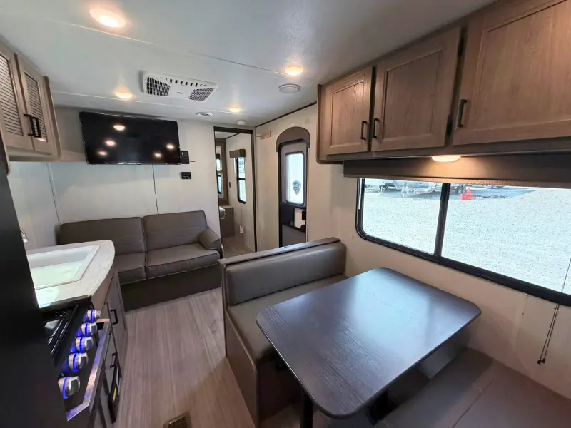 2021 Keystone Hideout 262BN