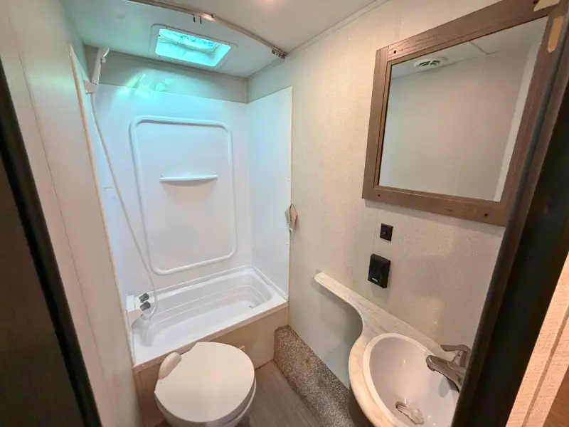 2021 Keystone Hideout 262BN