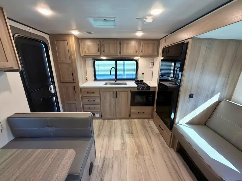 2025 Coleman Coleman 21RX