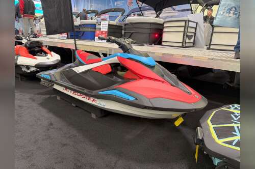 2025 Yamaha WaveRunners Jetblaster DLX 2-Up BASE in red wing MN