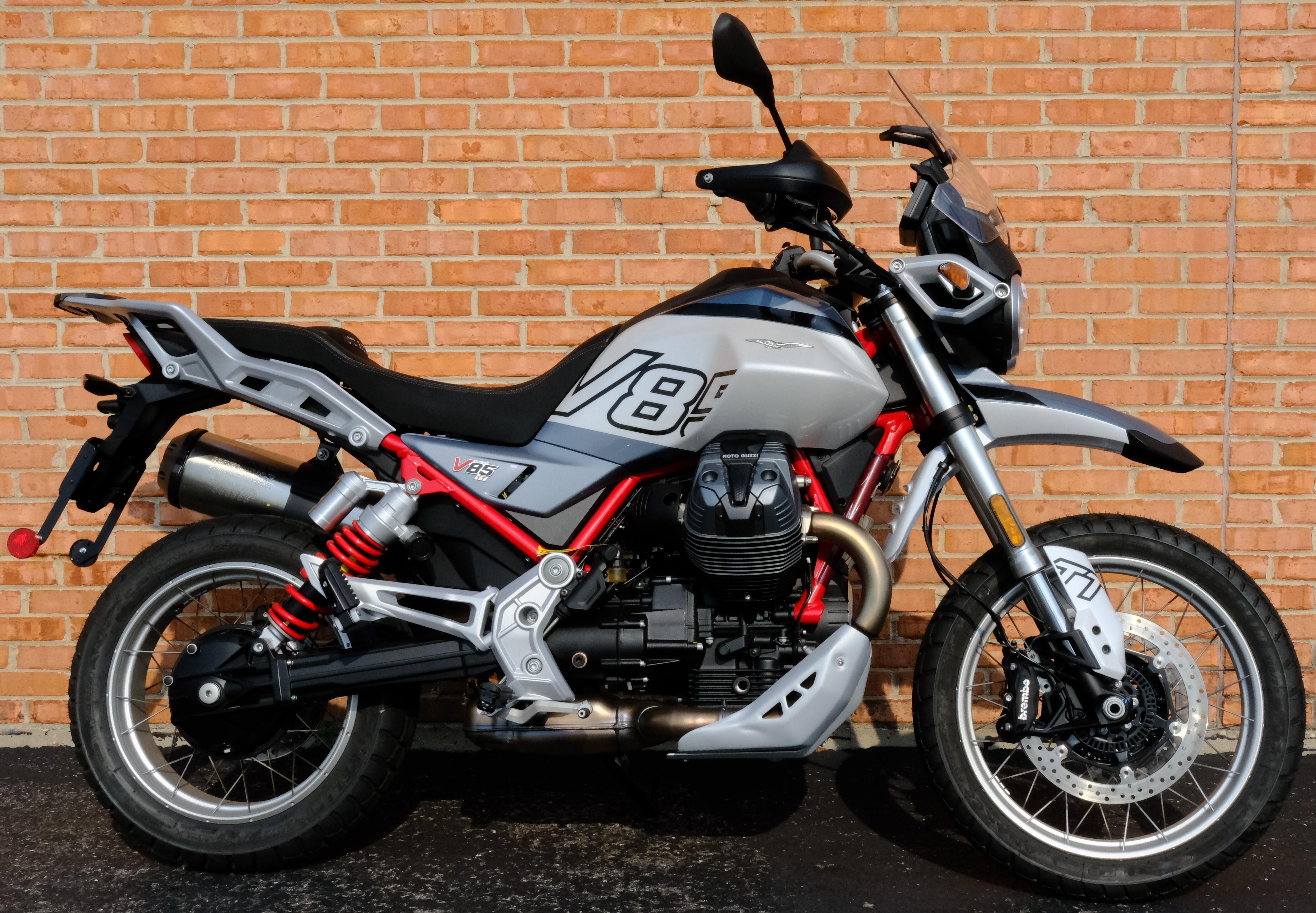 2025 Moto Guzzi V85 TT TT in Villa Park, IL
