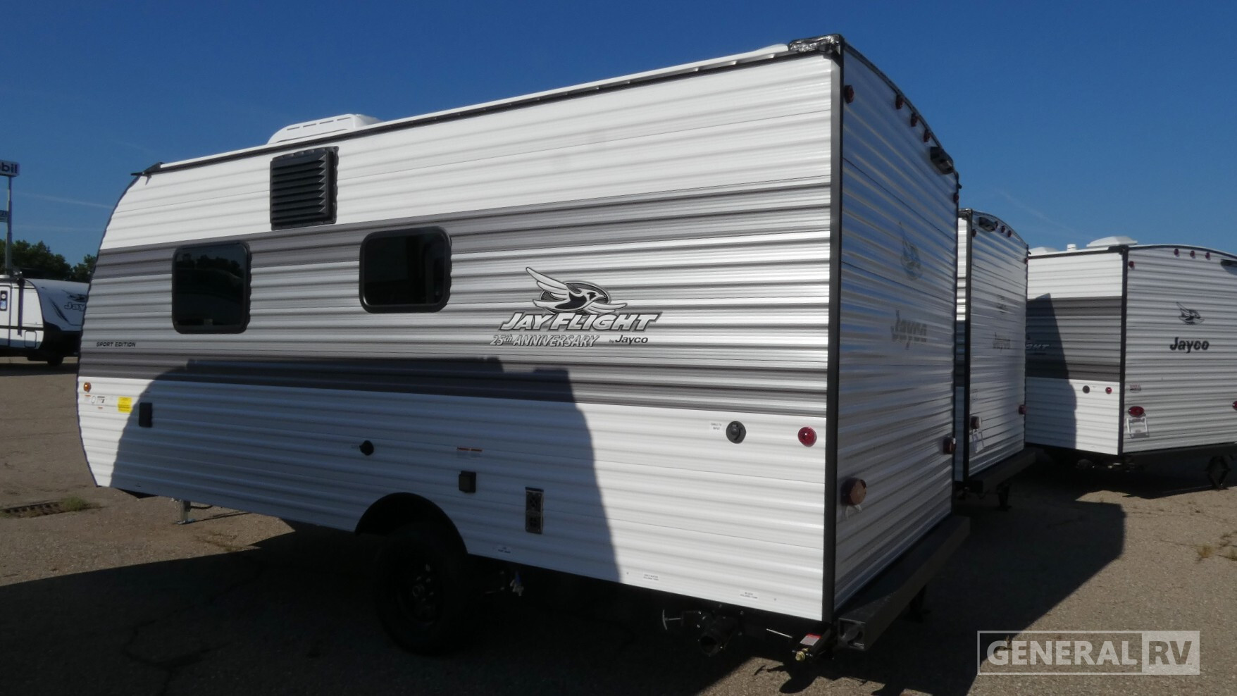 2027 Jayco FLIGHT 170FQ SPORT EDITION in mt clemens MI