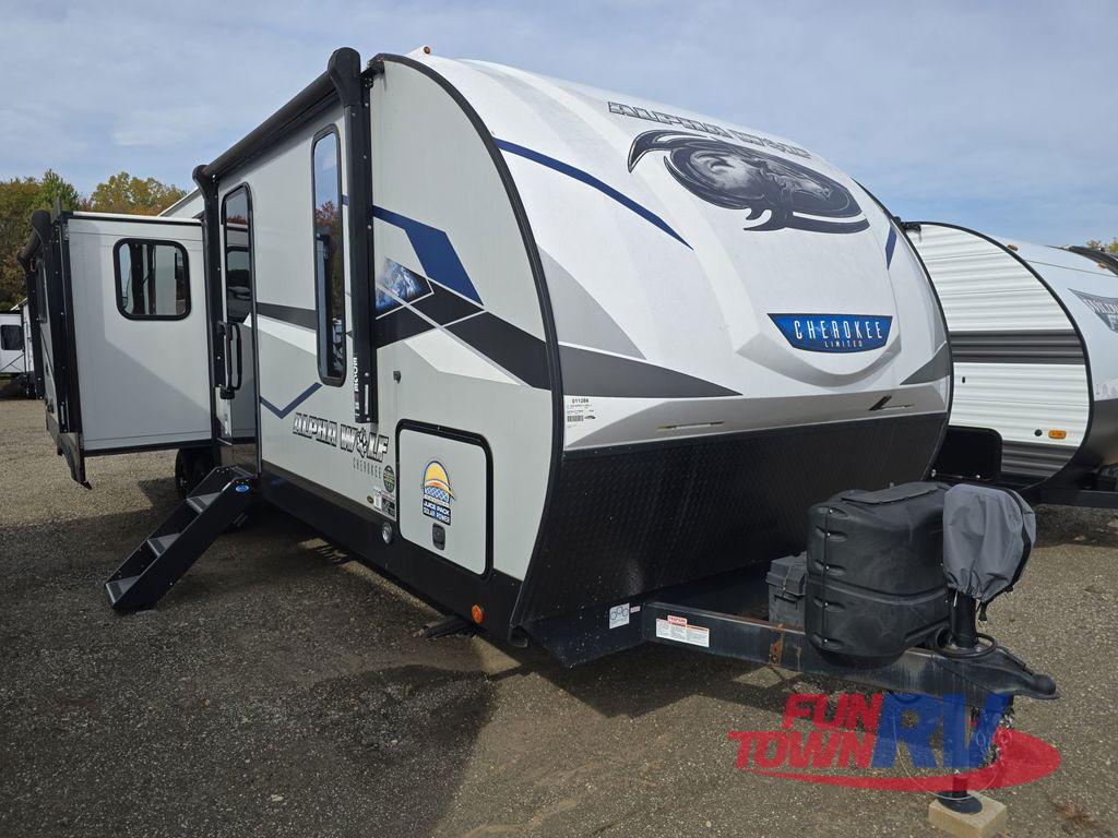 2023 Forest River Rv Cherokee Alpha Wolf 26RL-L in jackson MI